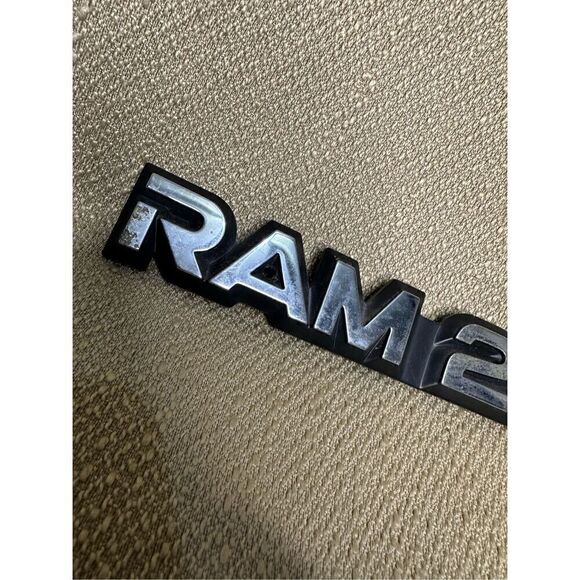 Dodge Ram 2500 RH Emblem 85501-C Chrome Used Condition genuine part - Picture 3 of 10
